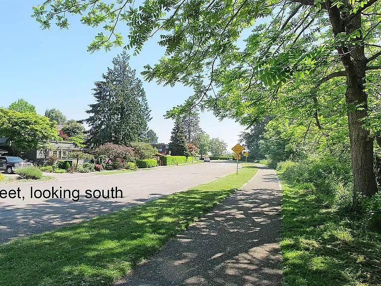 3850 Surber Dr NE — Photo 2