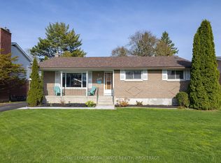 424 Parkview Dr, Kingston, ON K7M4B3