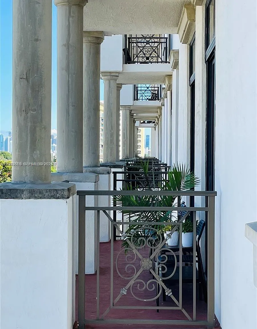 1805 Ponce De Leon Blvd — Photo 3