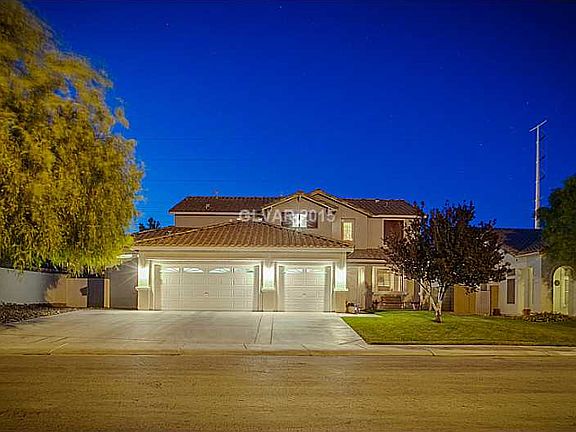 4th image of 902 Bear Mountain Ave