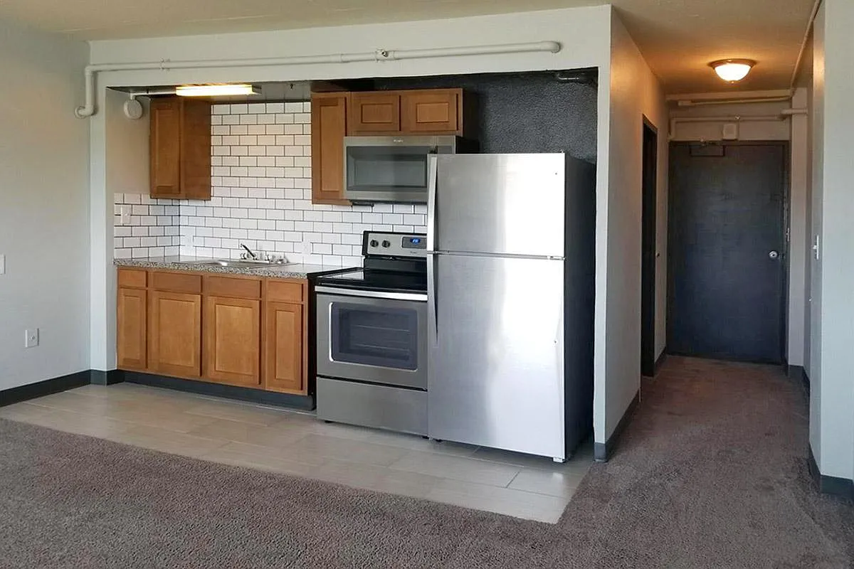 Capitol Hill Apartments — Photo 4