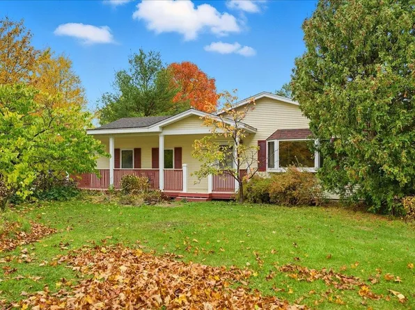 8 Dubois Drive, South Burlington, VT 05403