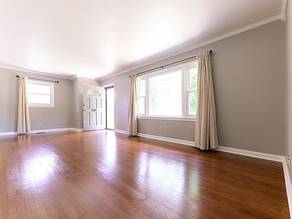 4th image of 318 Zandale Dr