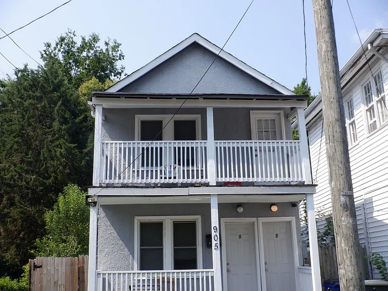 905 Hayes St — Photo 12