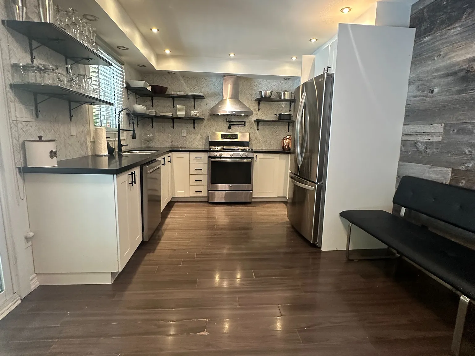 1 bed, $2,350 — Photo 4