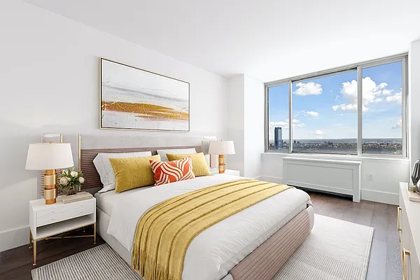 Rented by Greystar | media 2