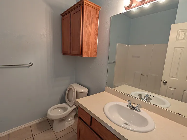 6920 Freedom Ave — Photo 11