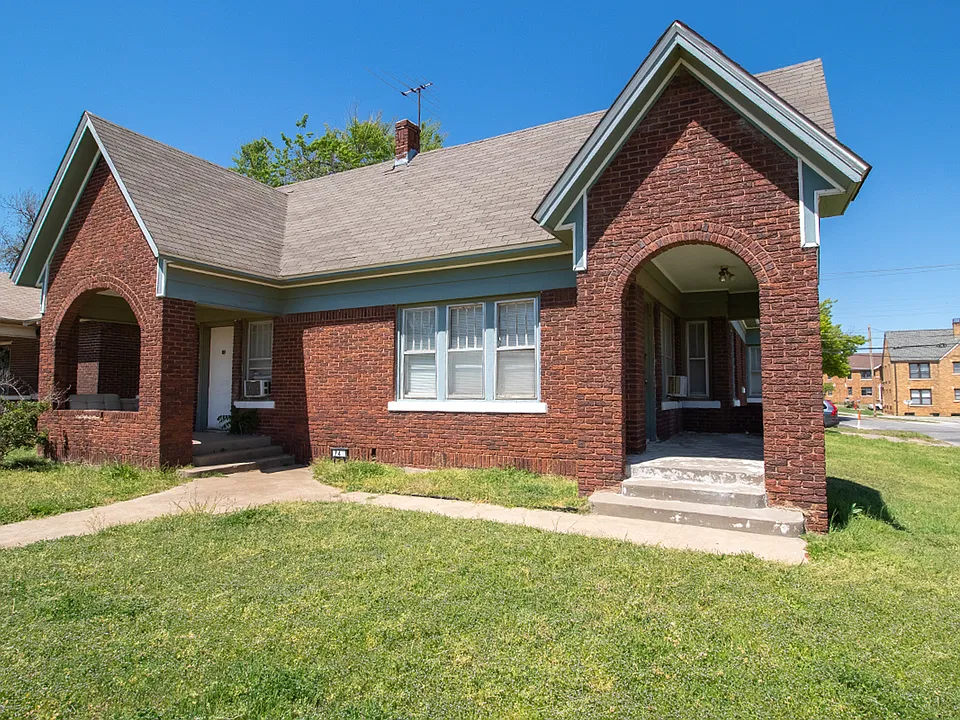 741 NE 16th St