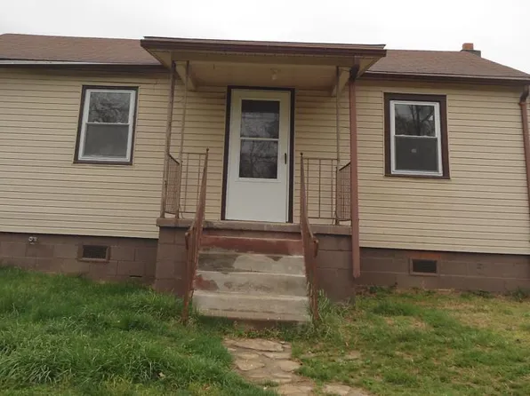 705 Wright St, Reidsville, NC 27320
