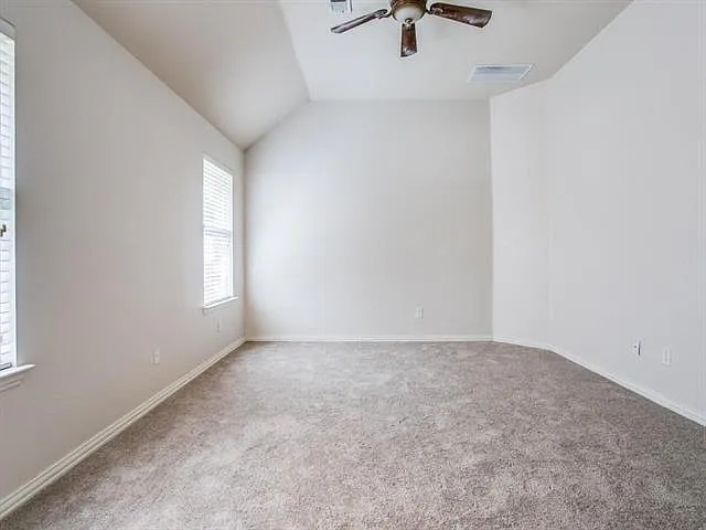 10272 Bancroft Ln — Photo 12