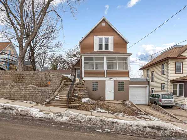 118 1st St SW, Faribault, MN 55021