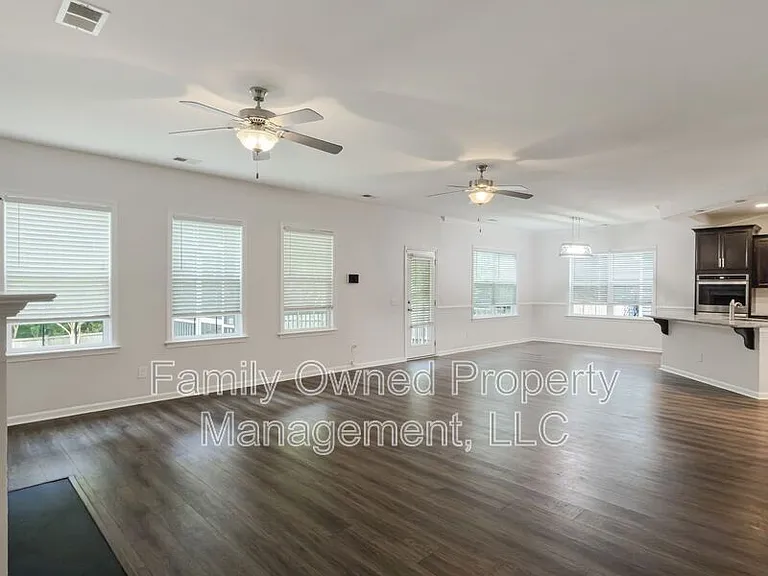 603 Pendleton Dr — Photo 17