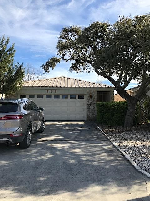 1st image of 383 Englewood Dr