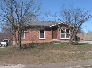 1506 Milburn Ct, La Grange, KY