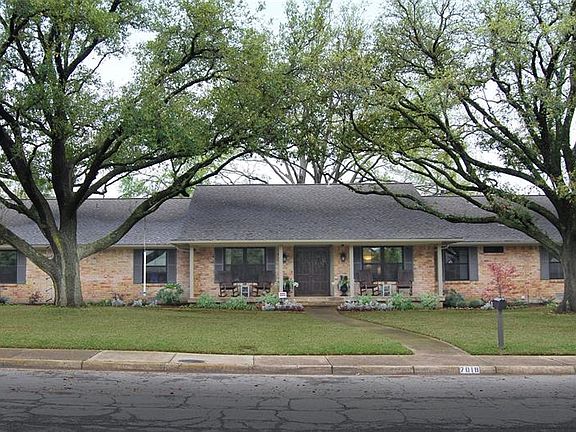 3rd image of 7018 Cliffbrook Dr