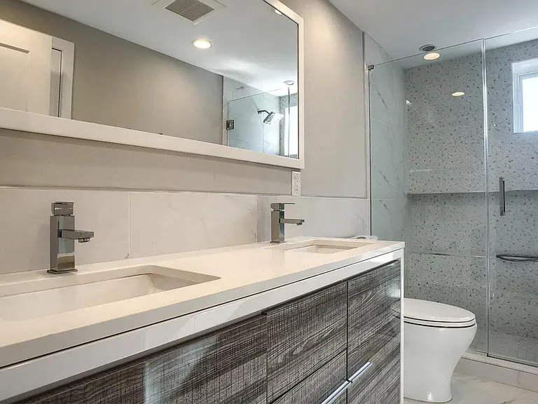 528 S 5th St #2R — Photo 8