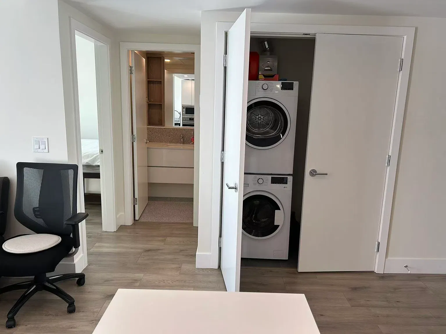 1 bed, 501 sqft, $1,700 — Photo 3