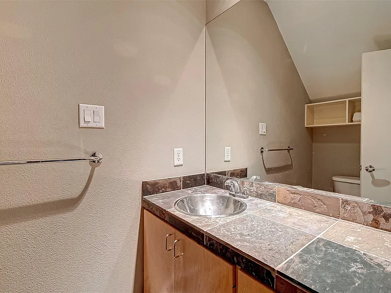 4308 Lillian St #A — Photo 46