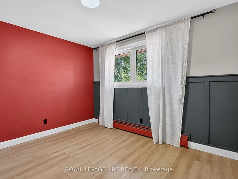 268 Henrietta St — Photo 24