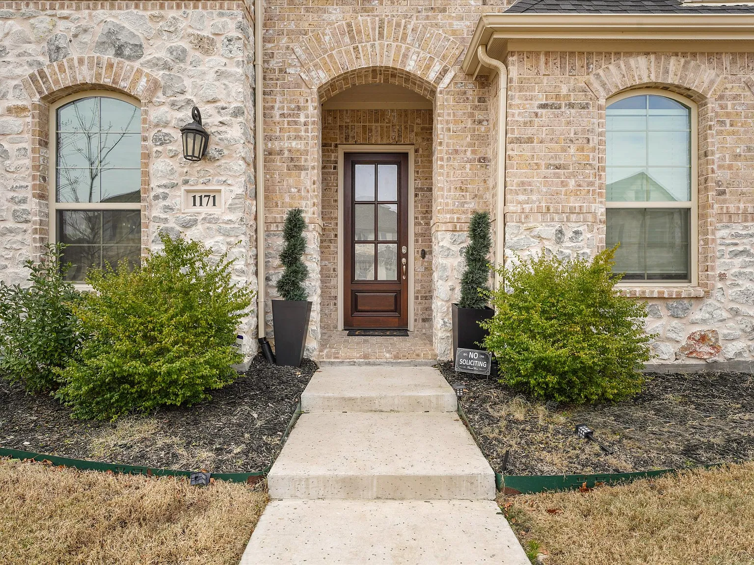 5 bed, 3104 sqft, $4,500 — Photo 3