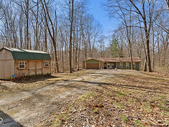 3rd image of 9852 N Woodland Dr