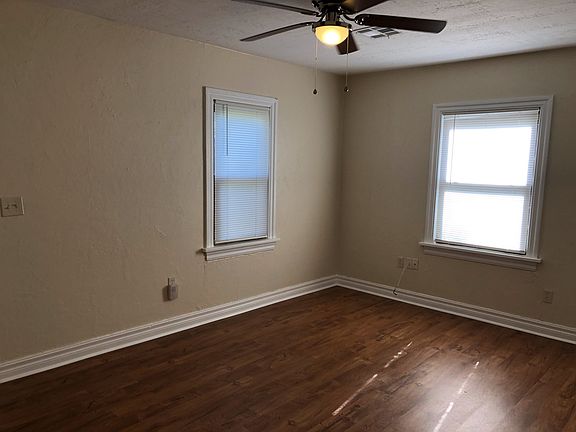 3rd image of 3525 NW 26th St