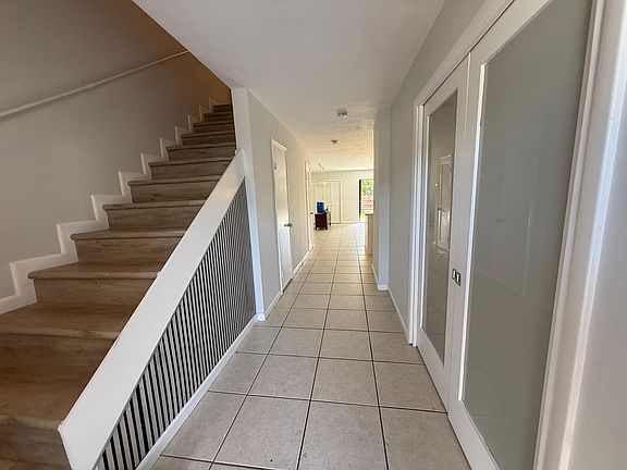 2nd image of 13503 NE 24th Pl