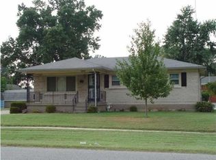 6200 Greenview Dr, Louisville, KY
