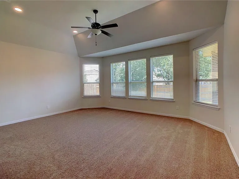 2304 La Mirada St — Photo 13