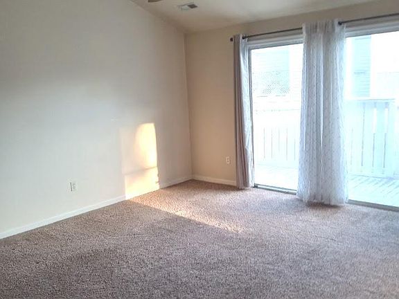 2nd image of 1629 Woodlands Run