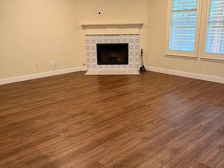 Hilltop Dr — Photo 17