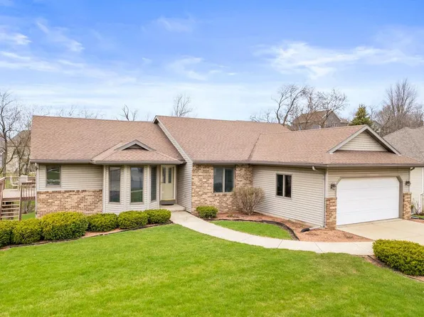 636 South 1st Street, Mount Horeb, WI 53572