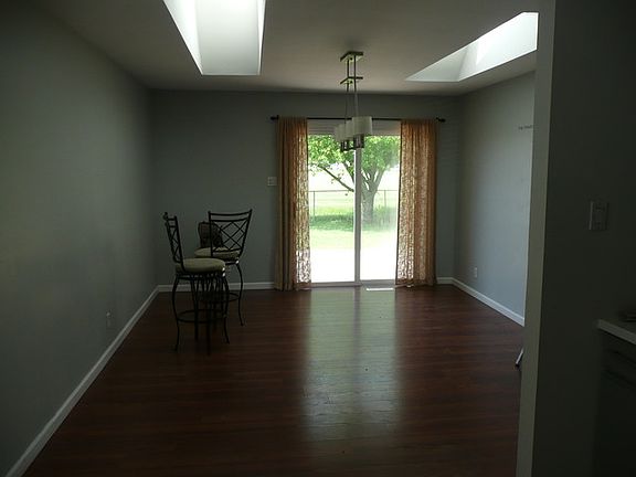 5th image of 117 Anita Dr