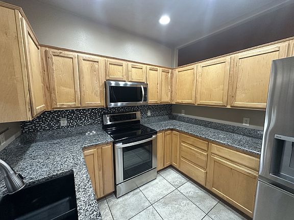 5th image of 376 N 2480 W
