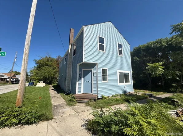 346 Weiss St, Saginaw, MI 48604