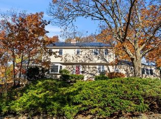 49 Bay View Dr, Swampscott, MA 01907