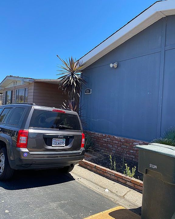 1st image of 320 N Park Vista St Space 124