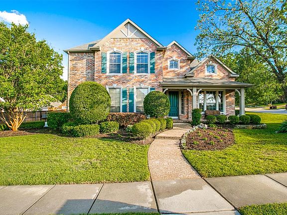 3rd image of 2402 Brushcreek Dr
