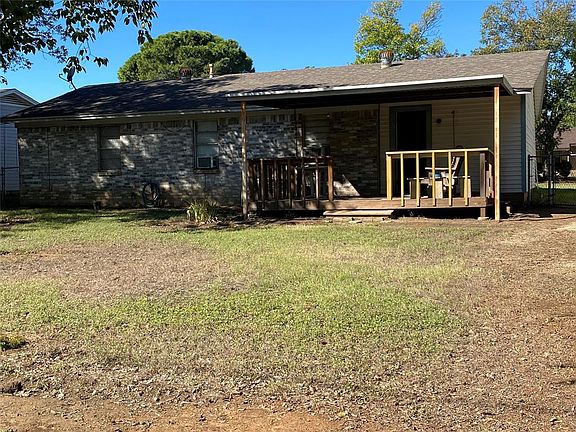 2nd image of 506 Stonewall Dr