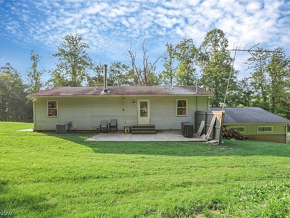 3rd image of 44286 Paul Clark Rd