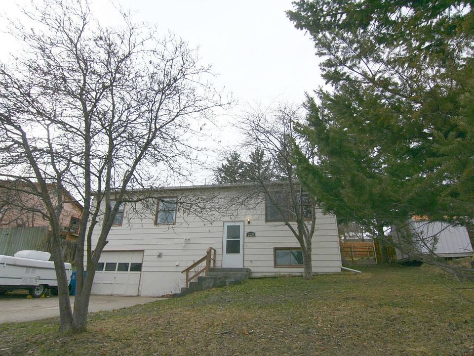 1st image of 229 Saint Johns St