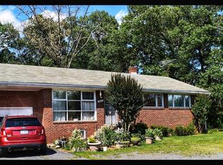 8907 Wellington Rd, Manassas, VA 20109