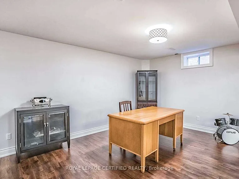 316 Barondale Dr — Photo 5