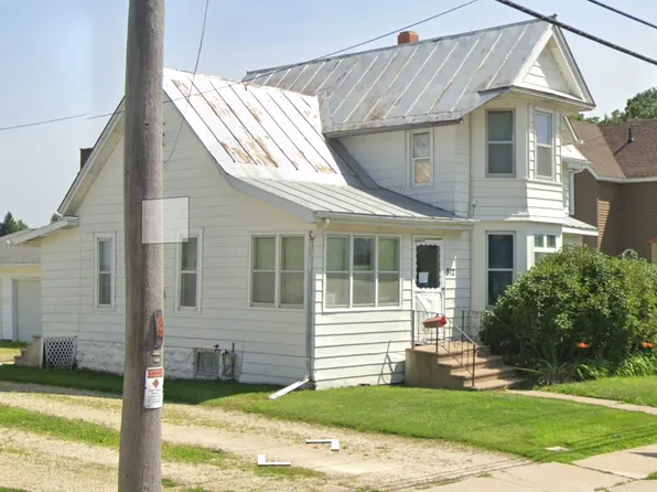 312 Garland St W, West Salem, WI 54669