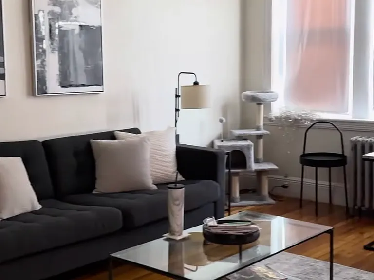 1810 Commonwealth Ave #36 — Photo 1