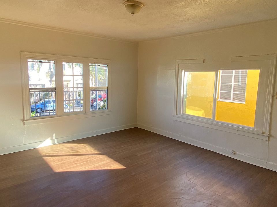 1st image of 135 S Westmoreland Ave APT 9