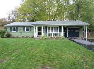 340 Mount Ridge Cir, Greece, NY 14616