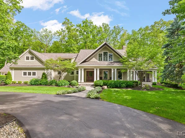 3120 Windmill Dr, Adrian, MI 49221