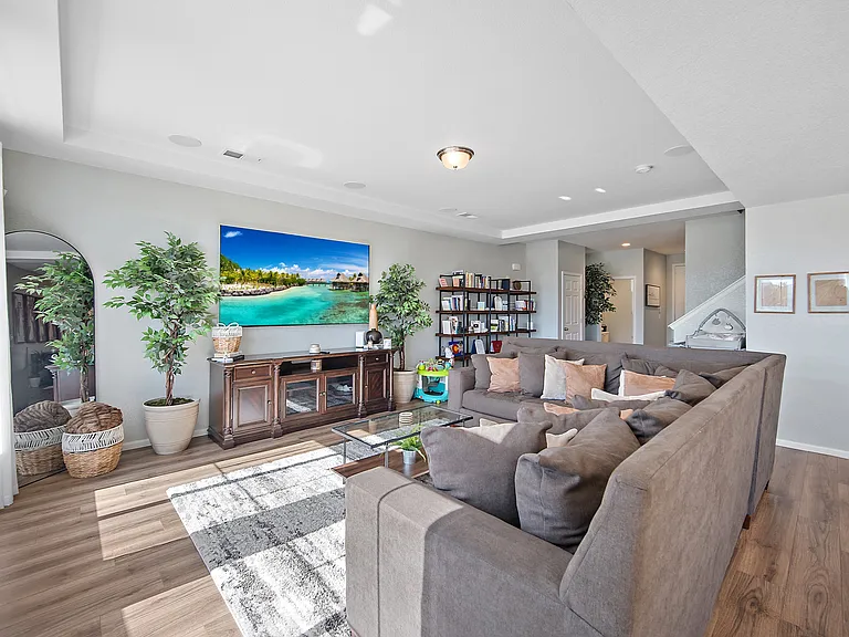 7243 Sedgerock Ln — Photo 4