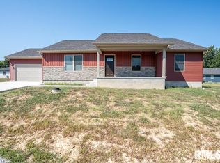 659 Copper Creek Ln, Herrin, IL 62948